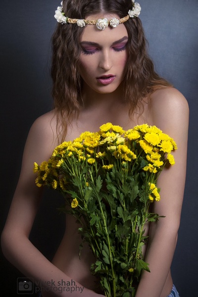 Nude model with Flower Bouquet 